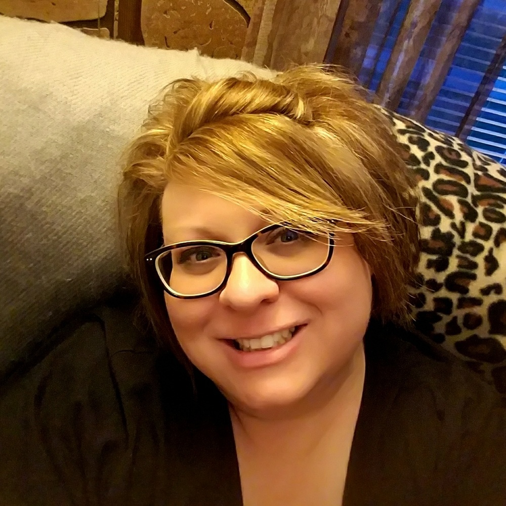 Meet your Posher, Leah